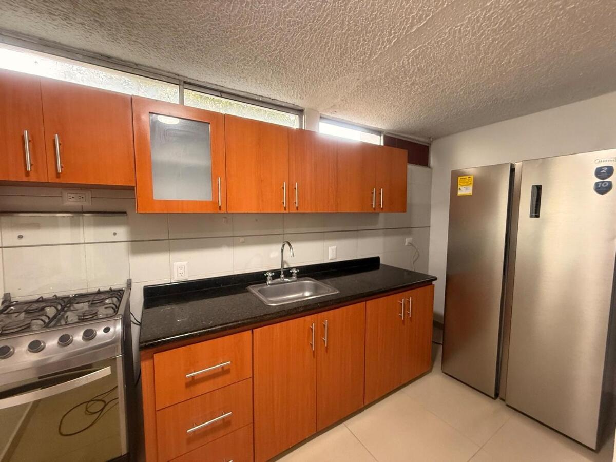 Hermosa Habitacion A Una Cuadra Del Ventura Plaza 3 Cúcuta Kültér fotó