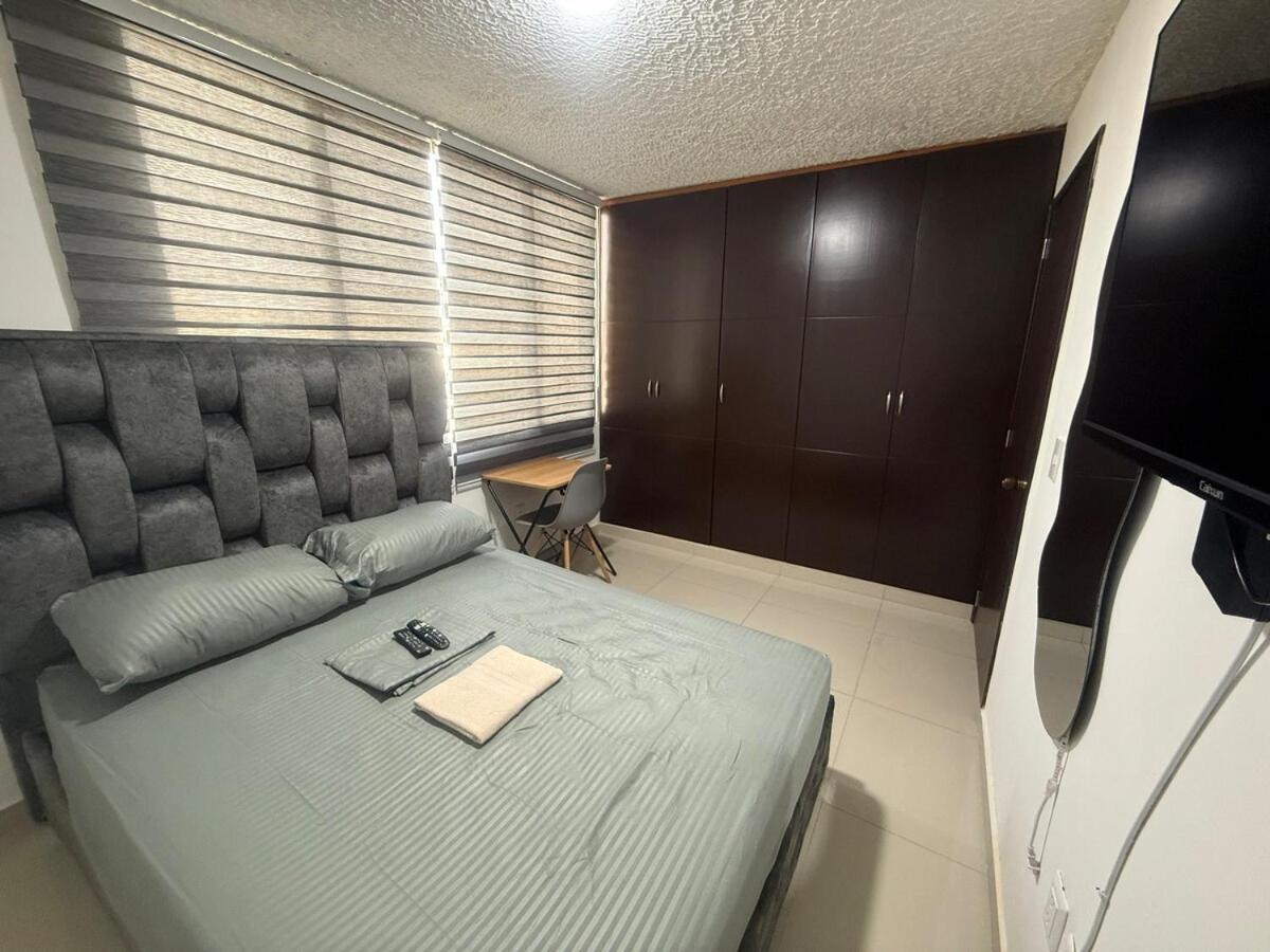 Hermosa Habitacion A Una Cuadra Del Ventura Plaza 3 Cúcuta Kültér fotó