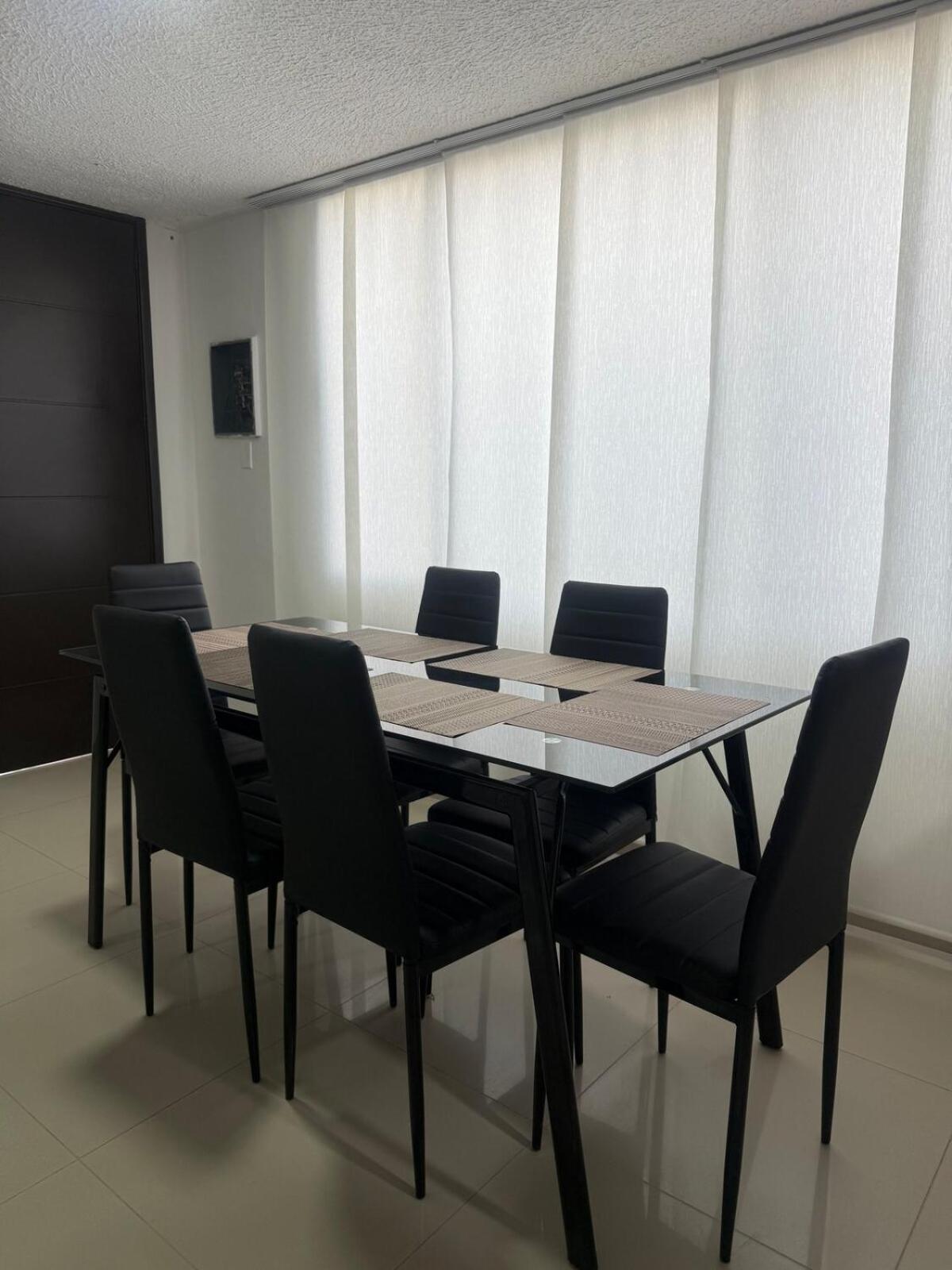 Hermosa Habitacion A Una Cuadra Del Ventura Plaza 3 Cúcuta Kültér fotó